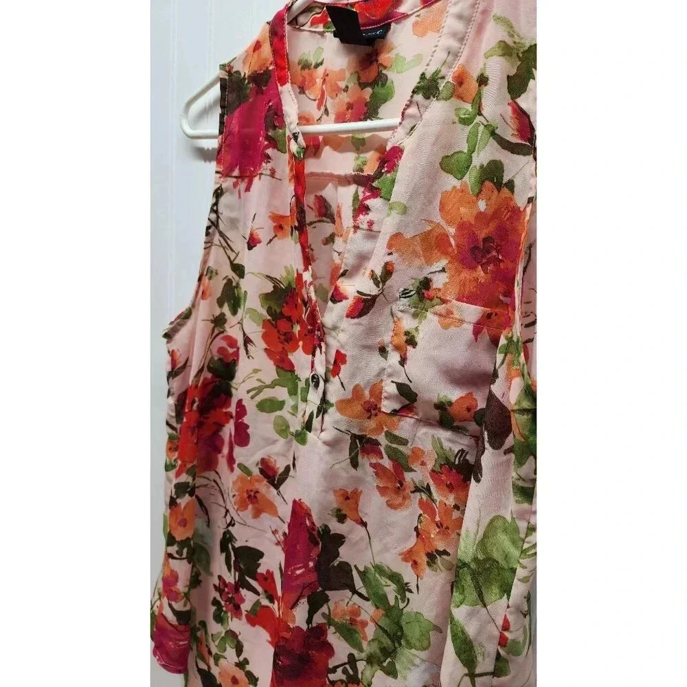 Ultra Flirt Sleeveless Floral Sheer Shirt - Picture 2 of 10